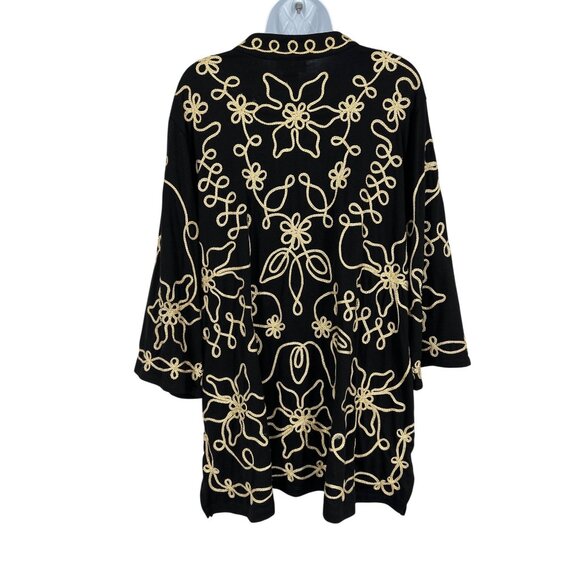 Catherines Black Tunic Top With Gold Floral Embroidery 3/4 Sleeves V-Neck Sz 1X - Picture 6 of 10
